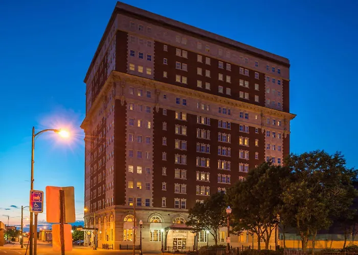 Doubletree By Hilton Utica